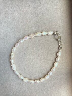 Pearl Iridescent White Freshwater Pearl Bracelet with Silver Clasp
